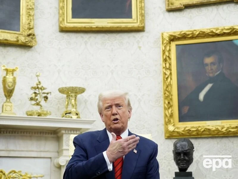 Трамп заявив, що в нього досі 