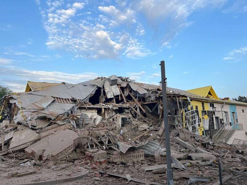 У Бєлгородській області РФ заявили про обстріл, є руйнування. Фото