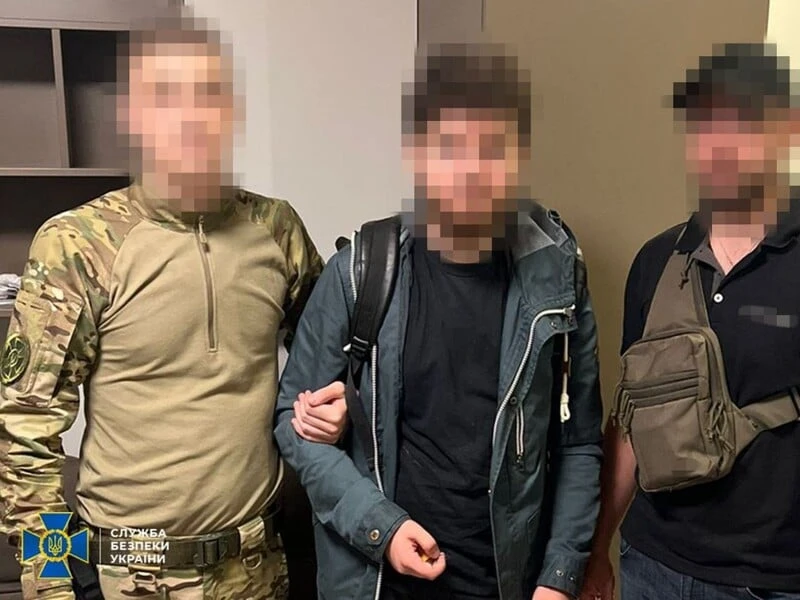 Молодик стежив за Києвом і УЗ через відеокамери. СБУ підозрює його в держзраді