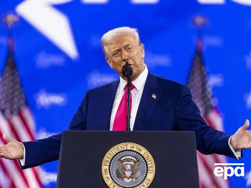 Трамп припинив фліртувати з Путіним, тепер Україна та Європа можуть розробляти власні стратегії – Bloomberg