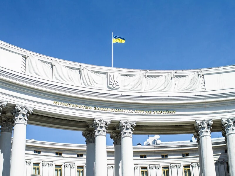 МЗС України про іноземців на параді в РФ: Марширувати з воєнними злочинцями – розділити відповідальність за кров убитих українців