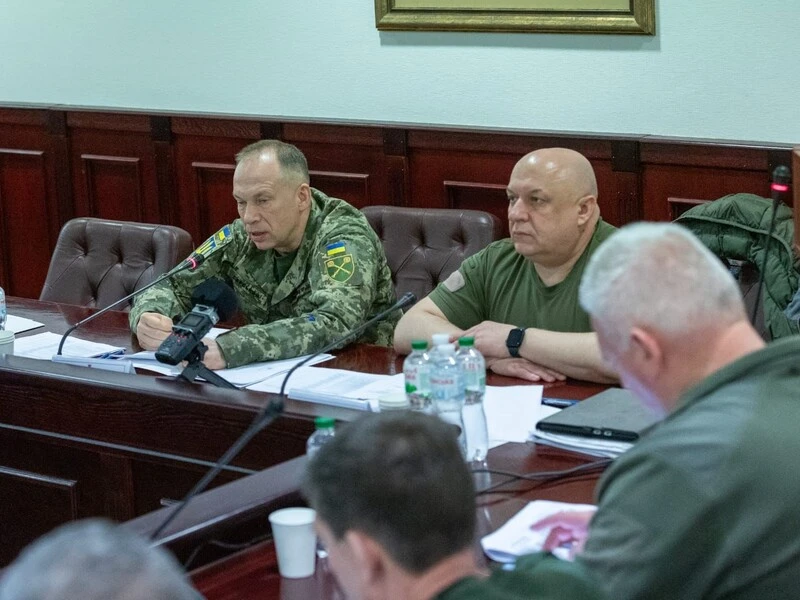 Сирський заявив про необхідність посилити захист озброєнь і техніки через наступальні дії РФ