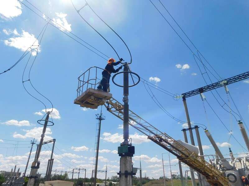 Світла може не бути до 20 годин на добу. У Центрі протидії дезінформації спрогнозували два сценарії з електроенергією взимку