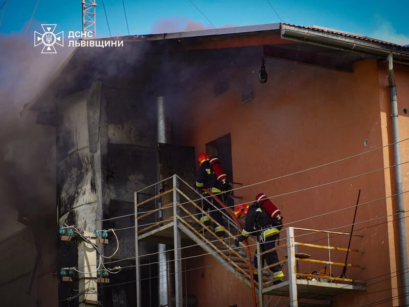 20 влучань в одне місце. У Дрогобичі заявили про найсильнішу атаку РФ із початку війни