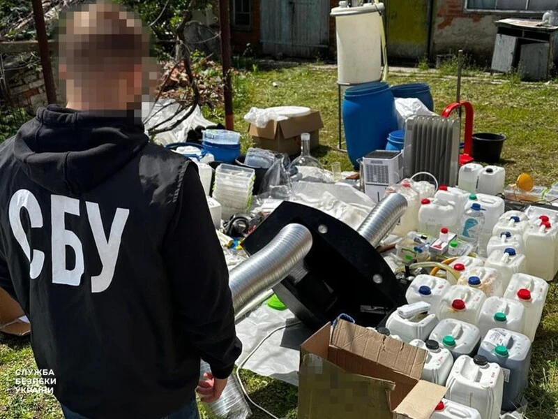 За добу в різних регіонах України знешкодили сім угрупувань, які оптом поширювали наркотики – СБУ