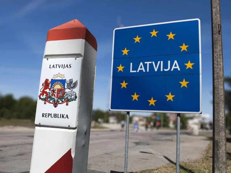 Латвія змінює правила перетину кордону для українців з 1 вересня. Що треба знати?