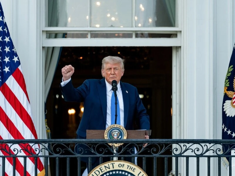 Трамп погрожує ввести санкції проти України і РФ. Дедлайн їх введення в голові у президента США – ЗМІ
