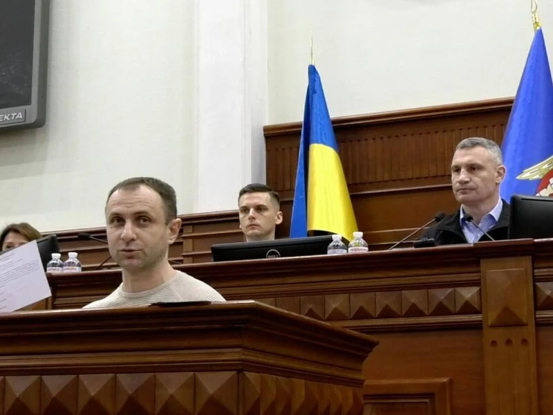 Володимир Бондаренко йде з посади секретаря Київради за власним бажанням