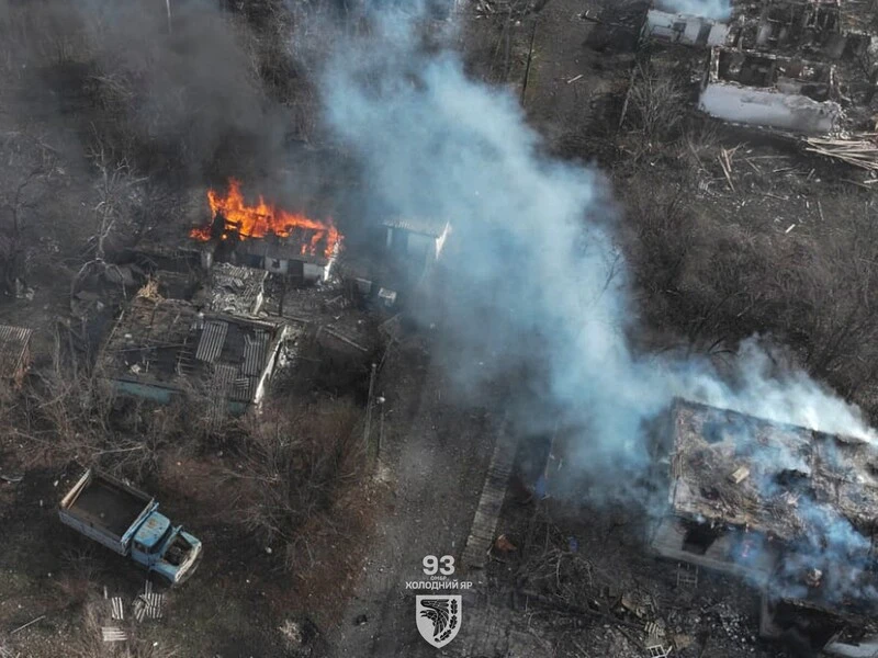 Із Покровська евакуювали чоловіка, який два тижні пролежав на підлозі без допомоги. Пізніше він помер