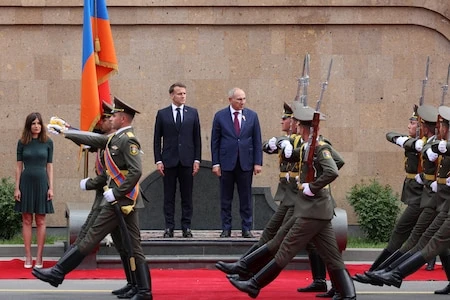 Missiles, canons Caesar… Le soutien de la France à l'Arménie irrite la Russie et l'Azerbaïdjan