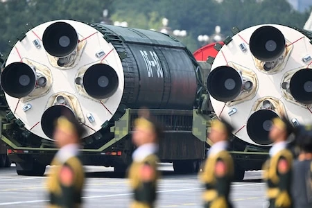 Face aux tensions mondiales, les puissances déploient davantage d'armes nucléaires