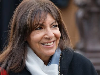 Anne Hidalgo a promis de se baigner dans la Seine : ces études qui nous poussent à l'en dissuader