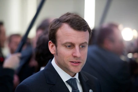 Son choix du camp Hollande et le départ de Rothschild : les débuts hors-normes d’Emmanuel Macron