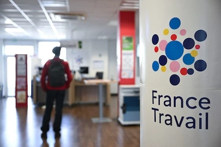 En France, plus d’un jeune actif sur cinq est au chômage : anatomie de cinquante ans d'échec