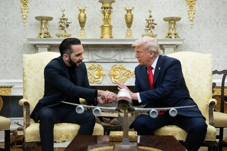 Au Salvador, Nayib Bukele sur la même ligne que Donald Trump