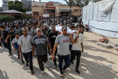 Gaza : la Défense civile fait état de 44 morts après des tirs israéliens sur une foule attendant de l'aide