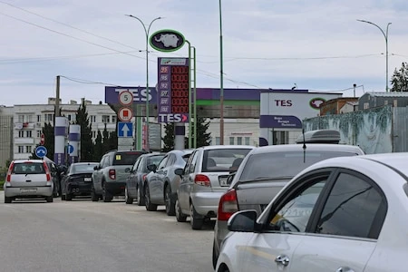 Guerre en Ukraine : l’économie russe prise à la gorge par les frappes ukrainiennes sur ses raffineries