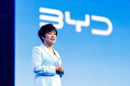 Stella Li (BYD) : 