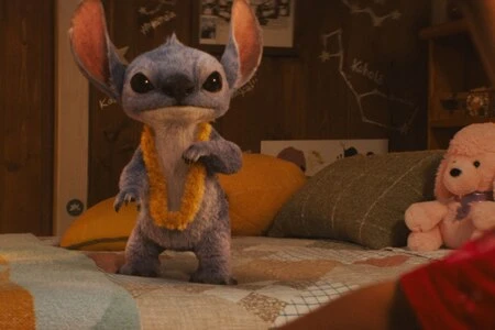 Jouets, peluches, vêtements… Stitch, le succès commercial que personne n'avait vu venir