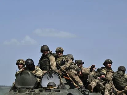 Les quatre guerres de l’Ukraine, entre résilience et lassitude, par Marion van Renterghem