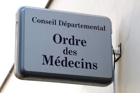Supprimer les Ordres des médecins, des pharmaciens et des dentistes ? La proposition choc de l’IGF