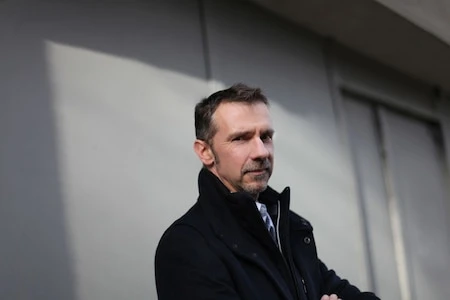 Ventes de livres : Franck Thilliez peut-il battre Sarah Rivens ?