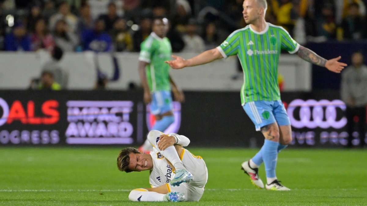 LA Galaxy's Riqui Puig suffers torn ACL, will miss MLS Cup Final