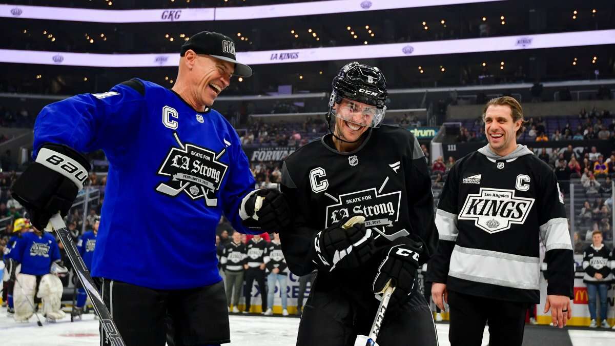 Justin Bieber and Steve Carell skate in charity hockey game for LA fire relief fund