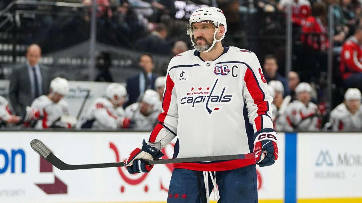 Capitals' Alex Ovechkin week-to-week with leg injury amid chase for goals record