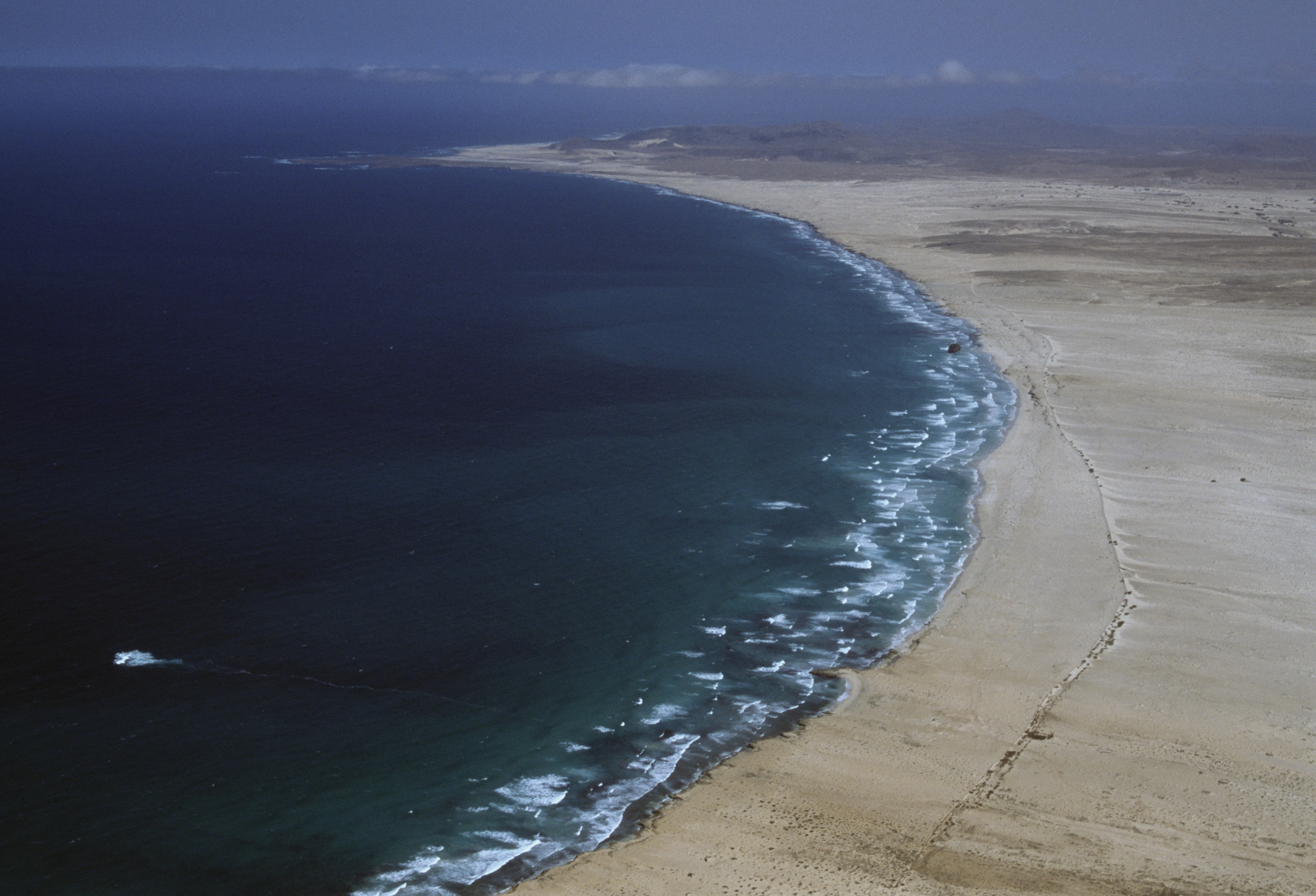 Will Dodgers snap MLB drought without a back-to-back World Series champion?