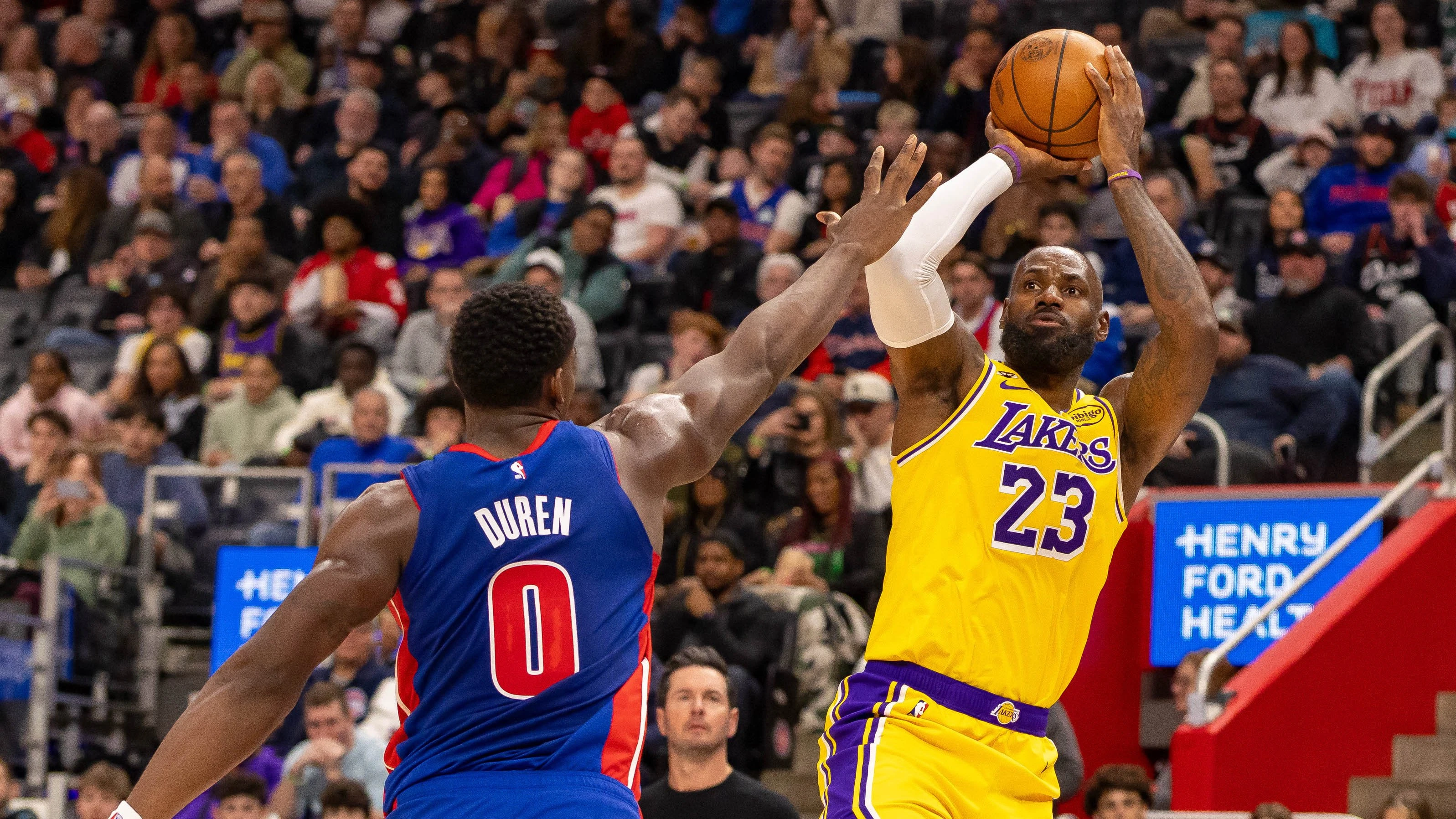 Potential landing spots for LeBron James: Warriors, Cavaliers on list