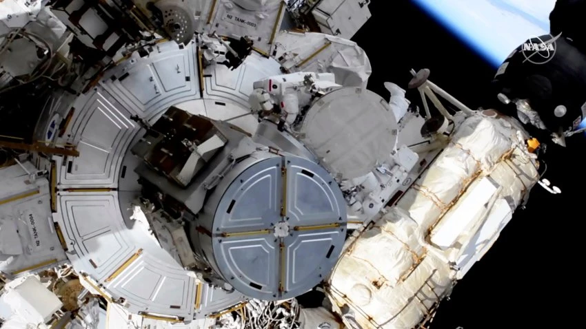 Spacesuit Problems Prevent Astronauts From Completing Job