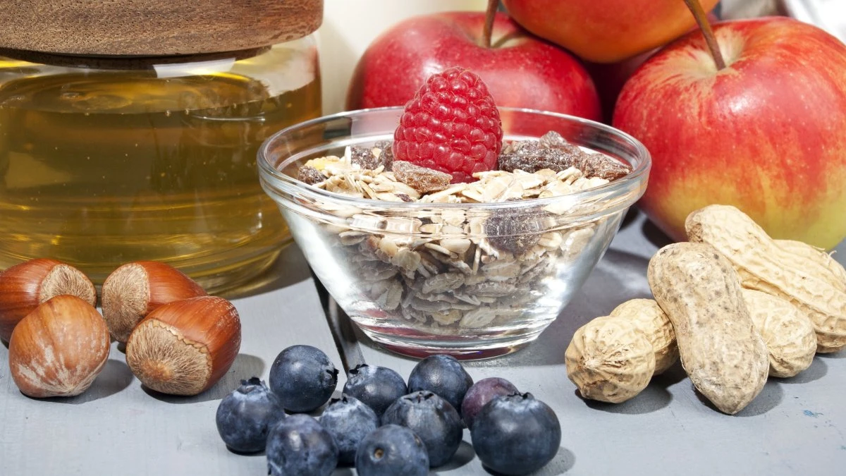 The best time of day to eat fiber, according to dietitians