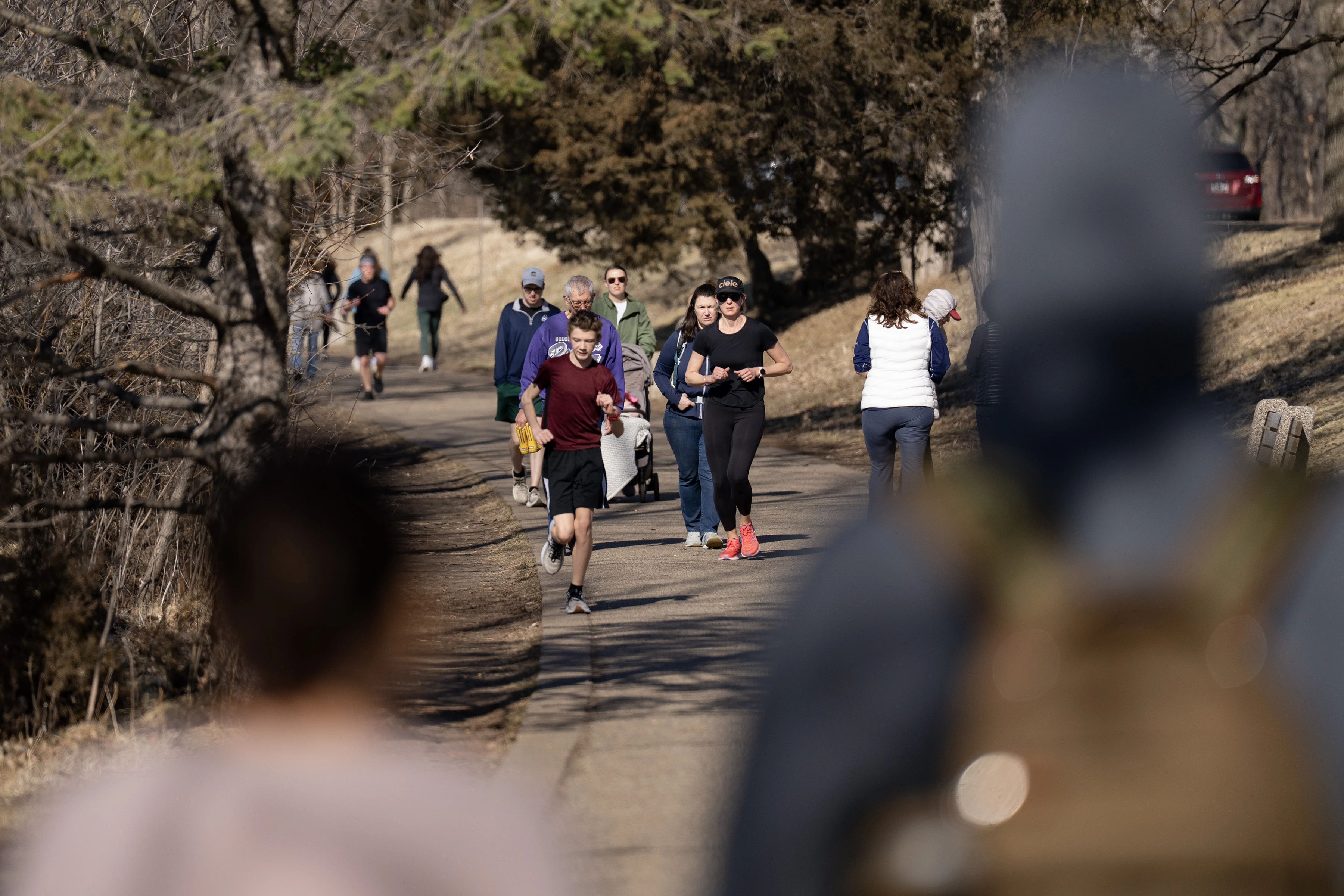 Tai chi walking can boost balance, strength and more. Start with this exercise, experts say