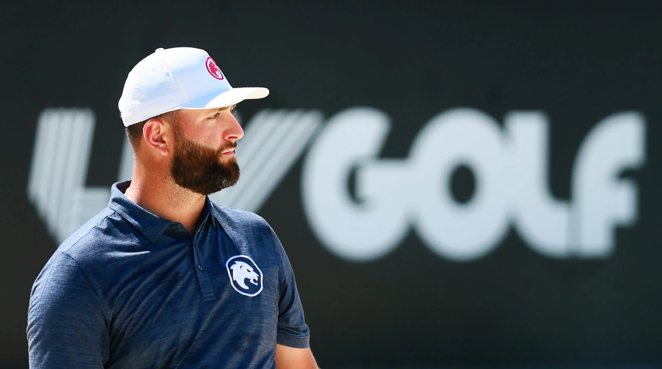 Alex Smalley takes 2-shot lead in a PGA Championship up for grabs