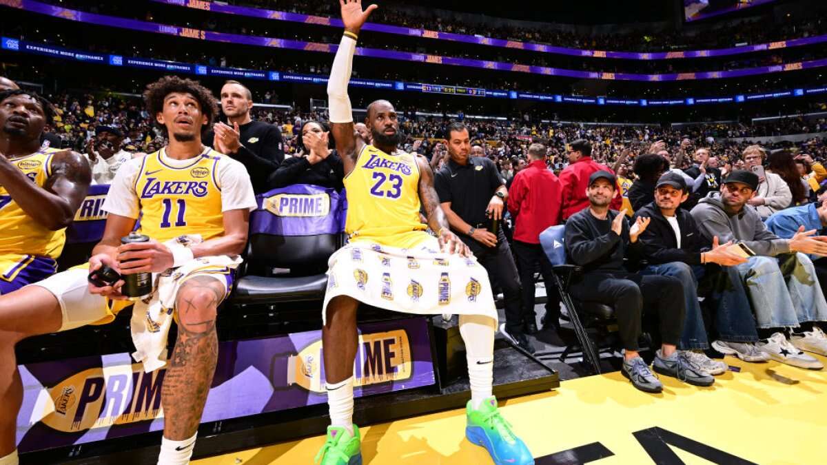 Lakers' LeBron James becomes only player in NBA history to score 50K points