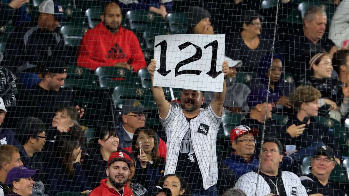 White Sox become worst MLB team in modern history with record 121 losses