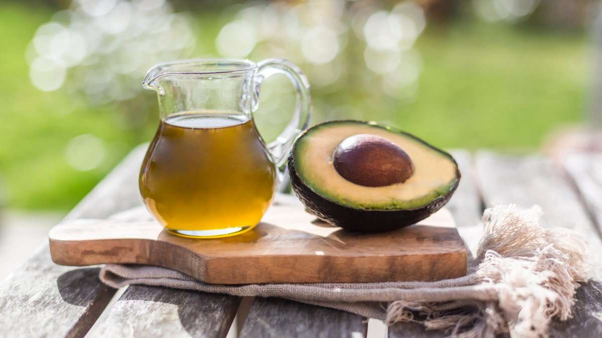 Is avocado oil or olive oil healthier? This is the biggest difference, dietitians say