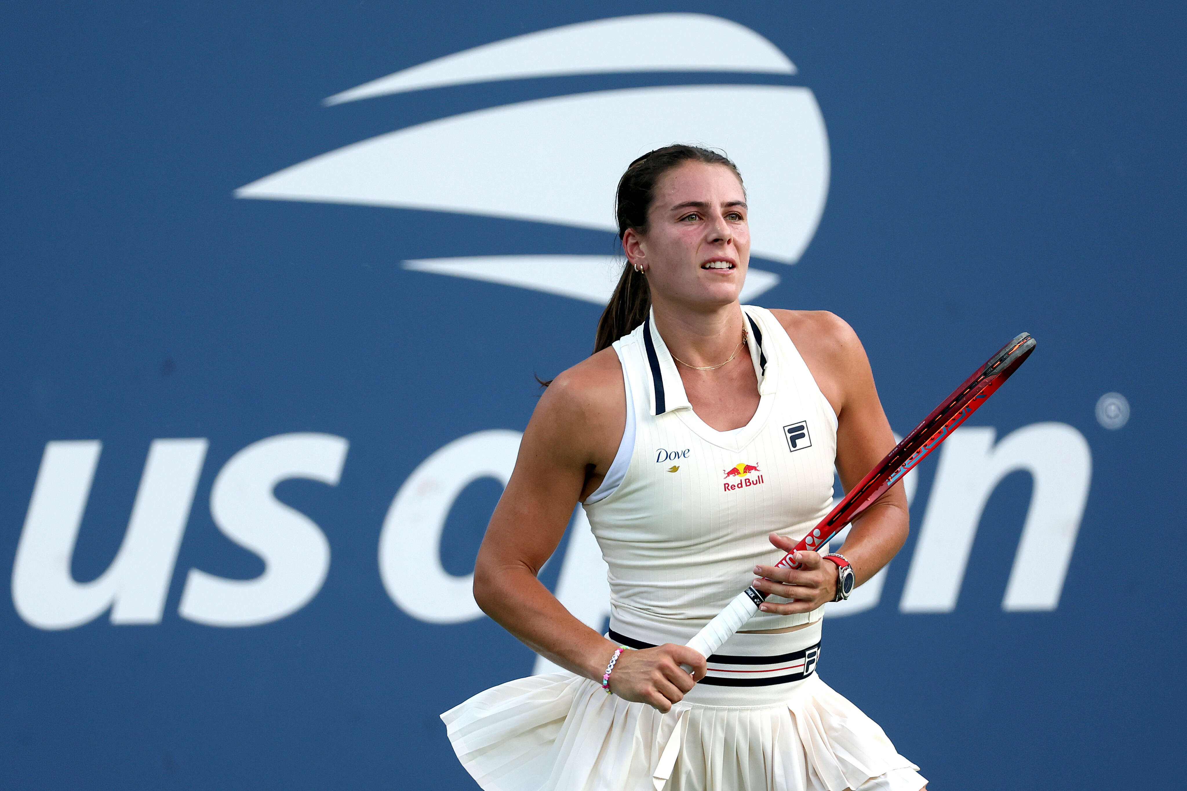 Emma Navarro reaches her first major semifinal, beats Paula Badosa at the US Open