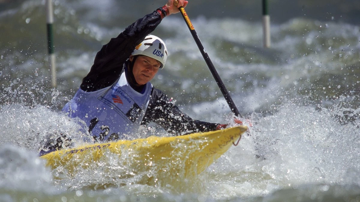 U.S. Olympic canoeist David ‘Davey' Hearn charged in Reflecting Pool vandalism