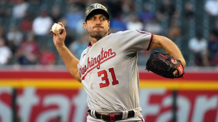 Max Scherzer Has Throwing Session at Nationals Park During Georgetown Graduation