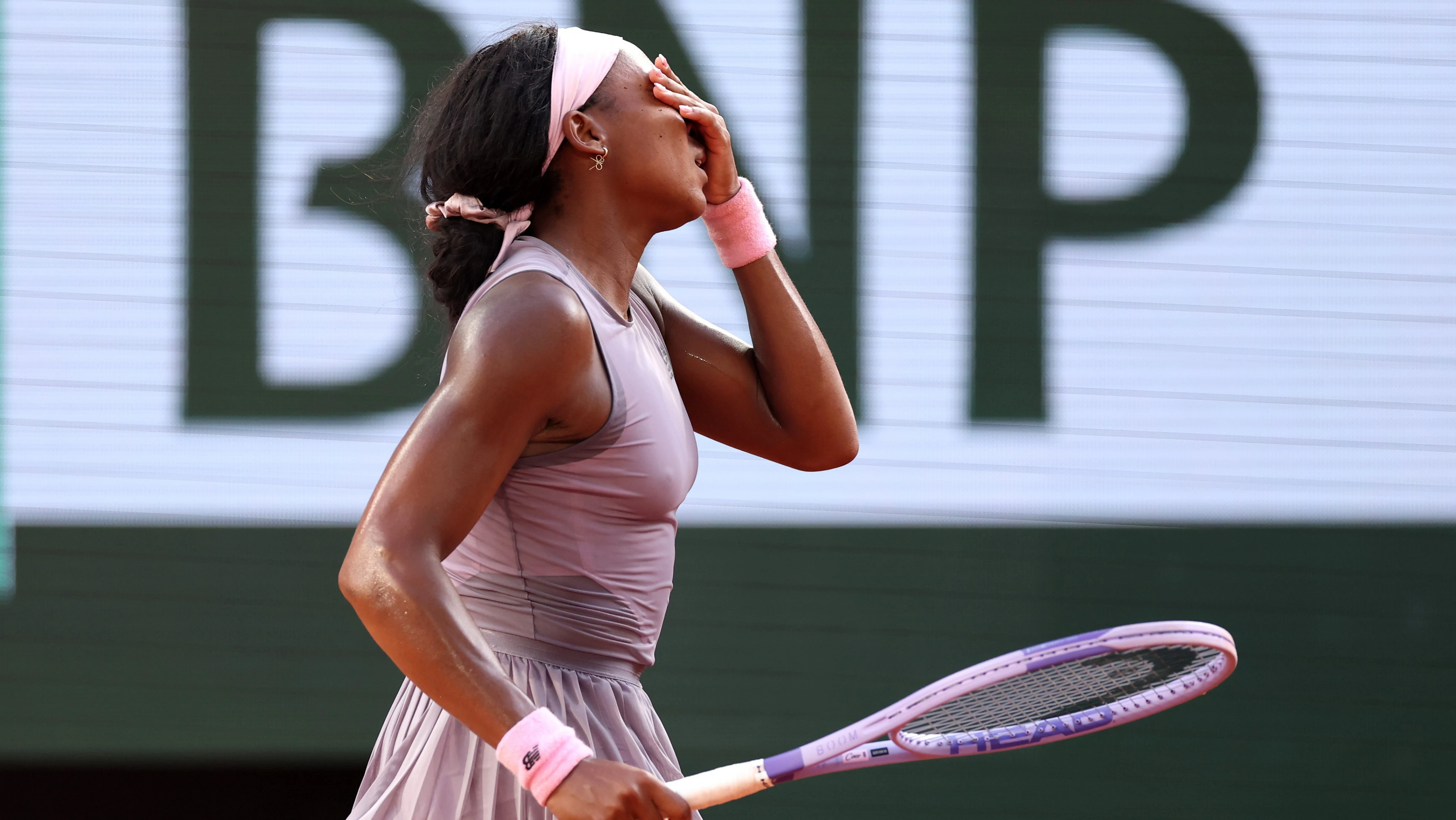 Top-ranked Aryna Sabalenka out at French Open after quarterfinal upset