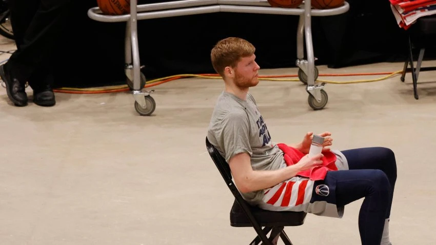 Davis Bertans Exits Wizards' Game 4 With Same Injury He Had Months Ago