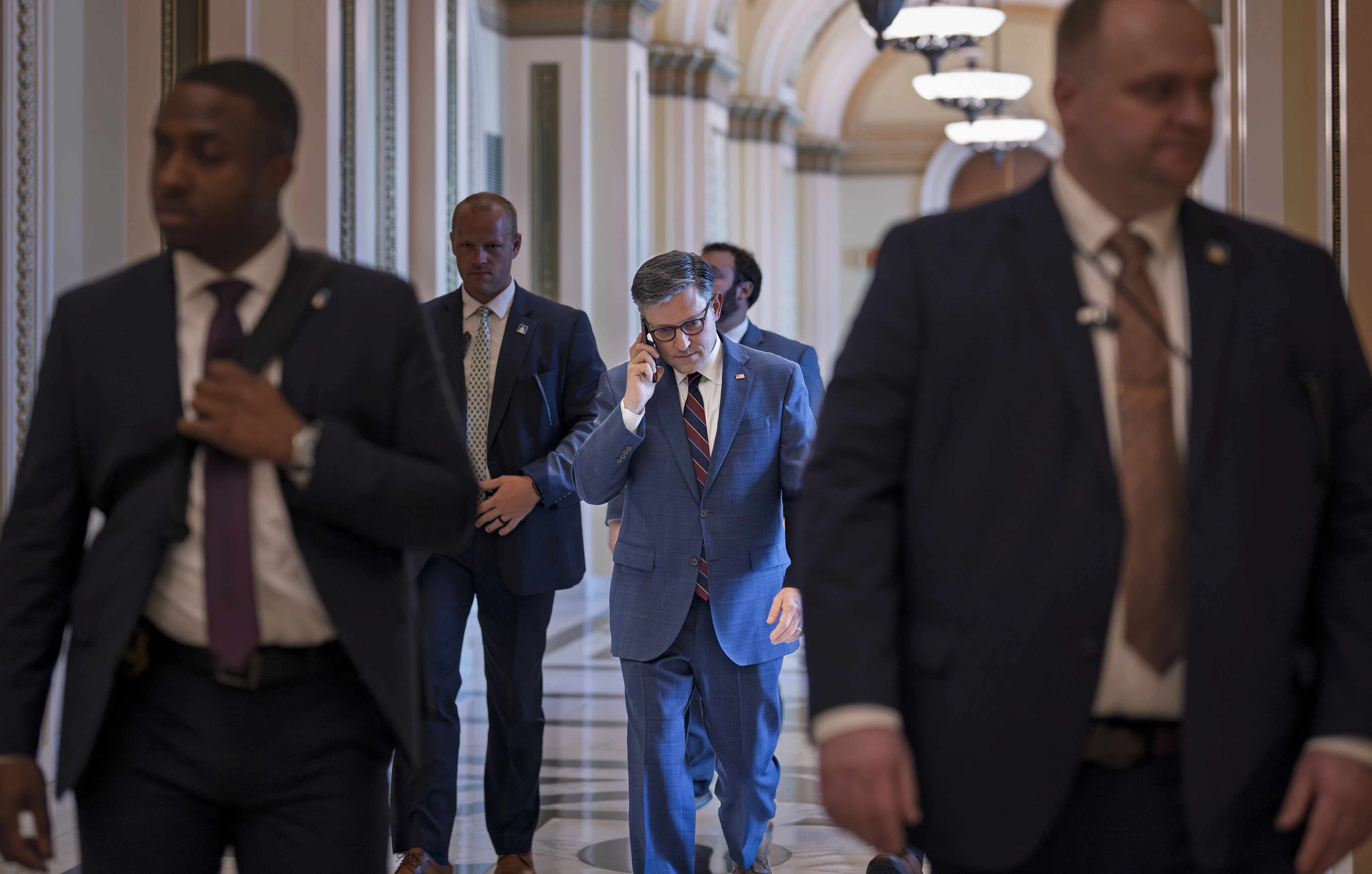 Senate advances plan to keep FBI in DC, scraps Maryland senator's effort