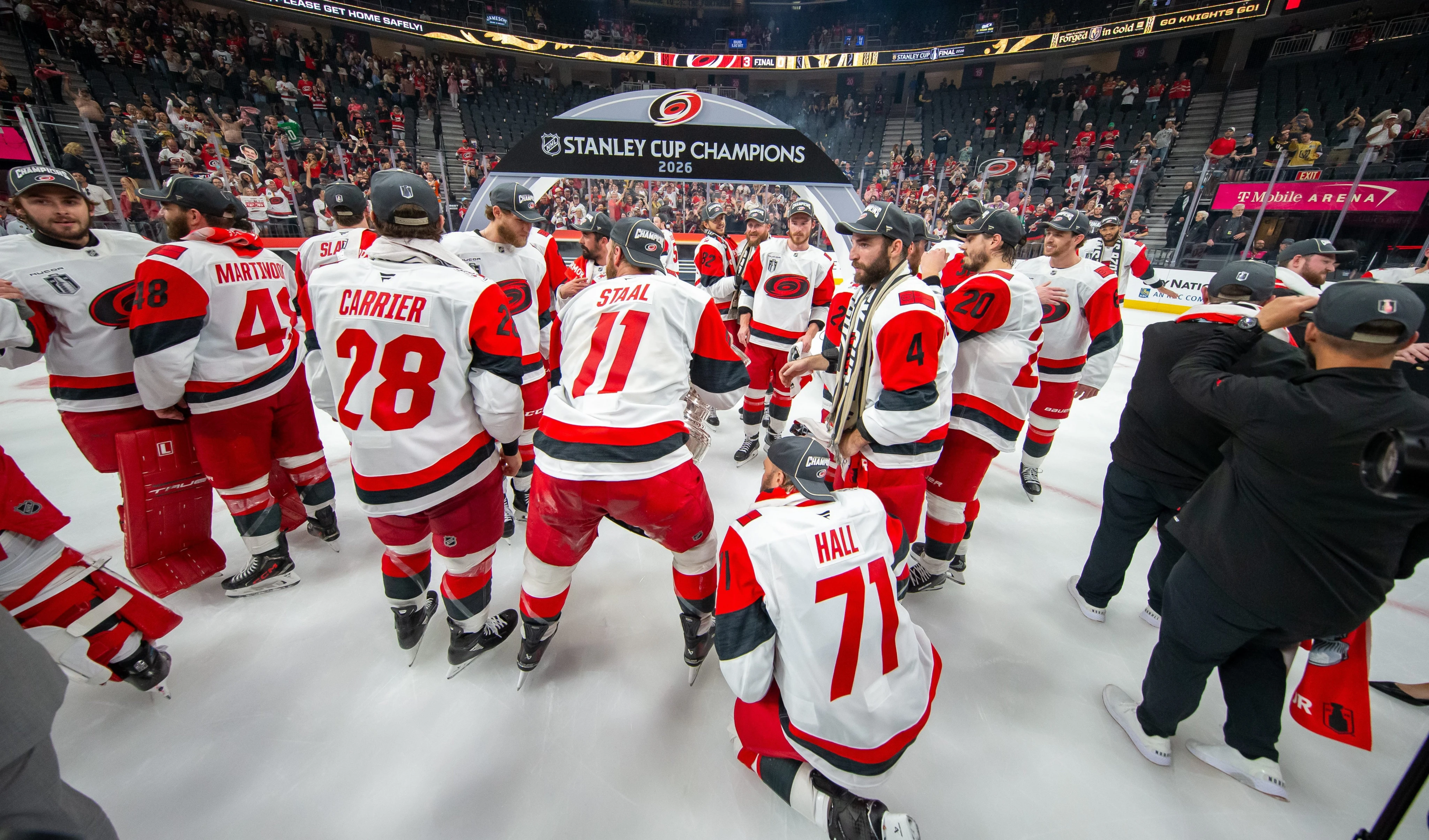 NHL exploring Texas expansion opportunities in Houston and Austin, AP source says