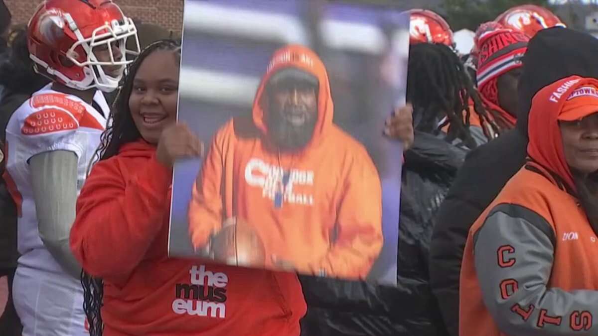 ‘He's the glue': Emotional Turkey Bowl after Coolidge coach's death last week