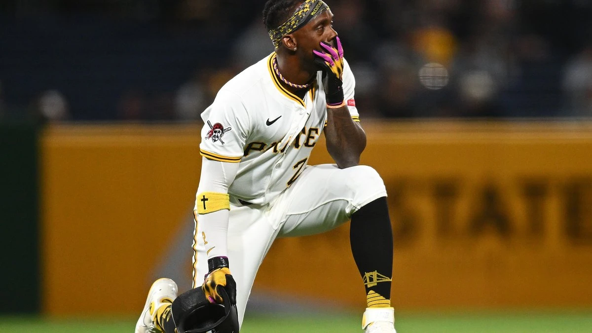 Pittsburgh Pirates ‘devastated' by fan's fall during winning late-inning rally