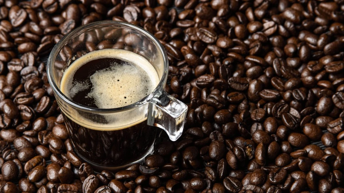 Is it safe to drink coffee daily? Experts weigh the pros and cons