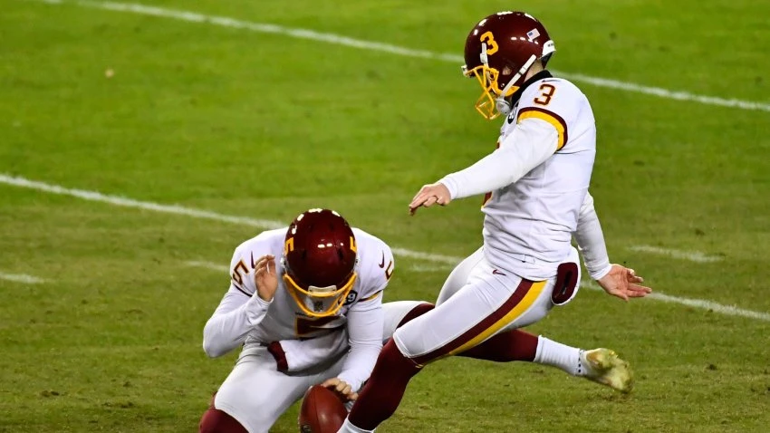 SEE IT: Dustin Hopkins Ends Washington Minicamp Early With 50-Yard Field Goal