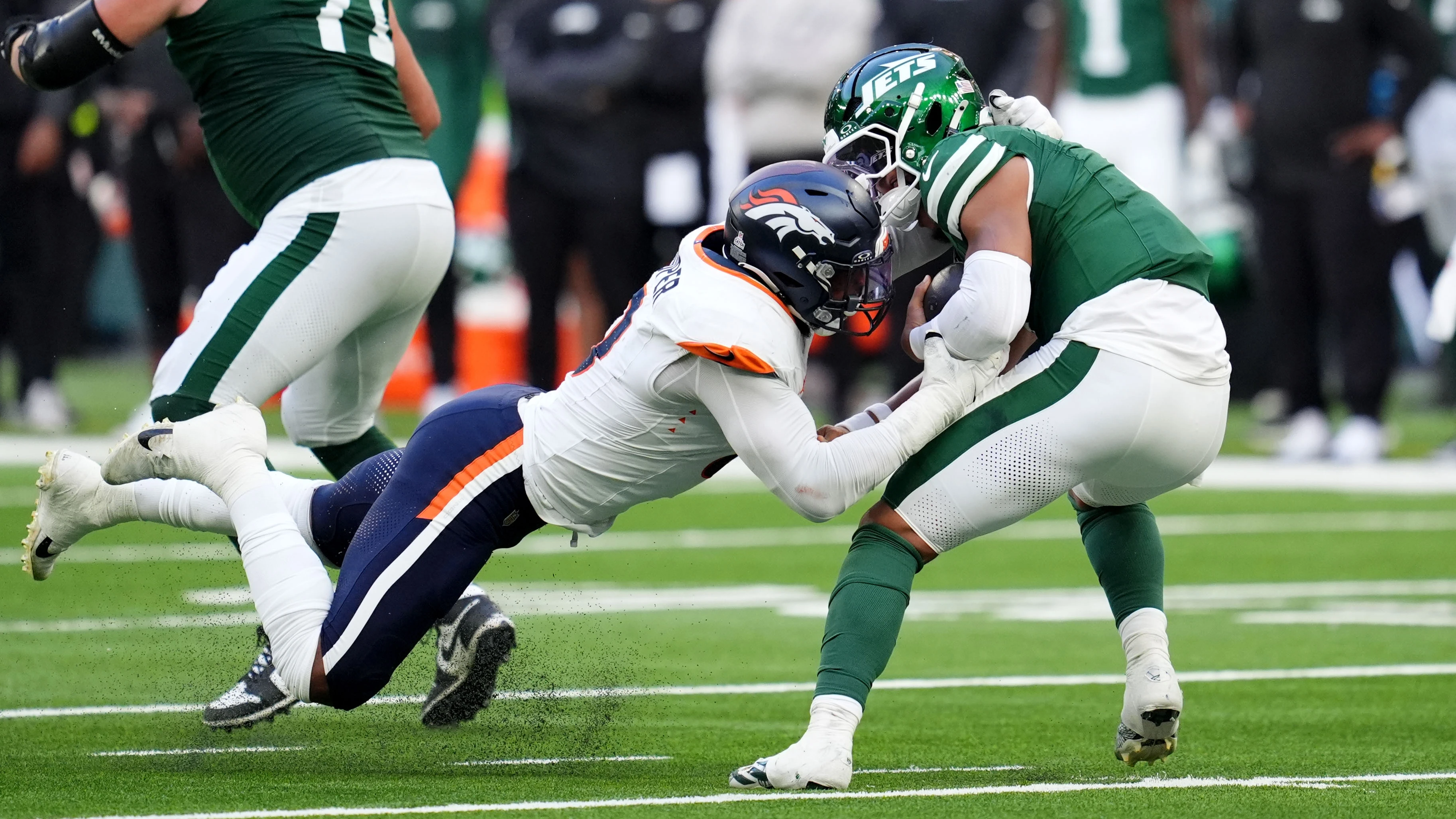 NFL Week 6 winners and losers: Drake Maye stays hot, Seahawks knock off Jaguars